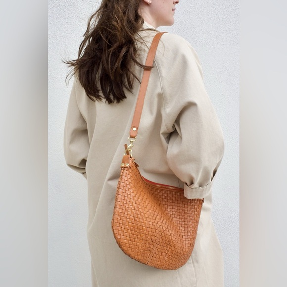 Clare V. Woven Leather Moyen Crossbody Bag - Picture 5 of 6